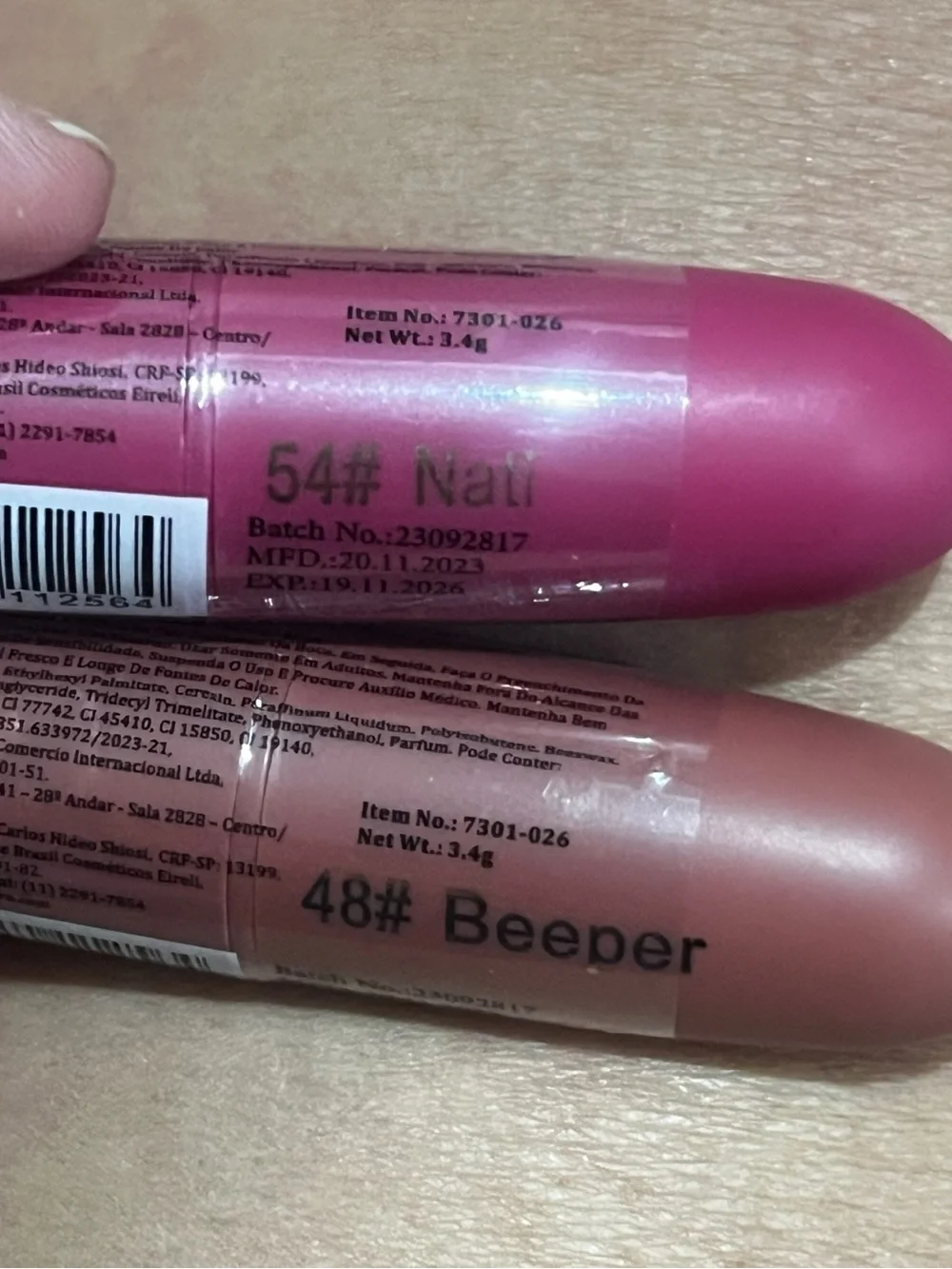MISS ROYAL Professional Makeup Matte Lipstick Duo 54 Nati & 48 Beeper